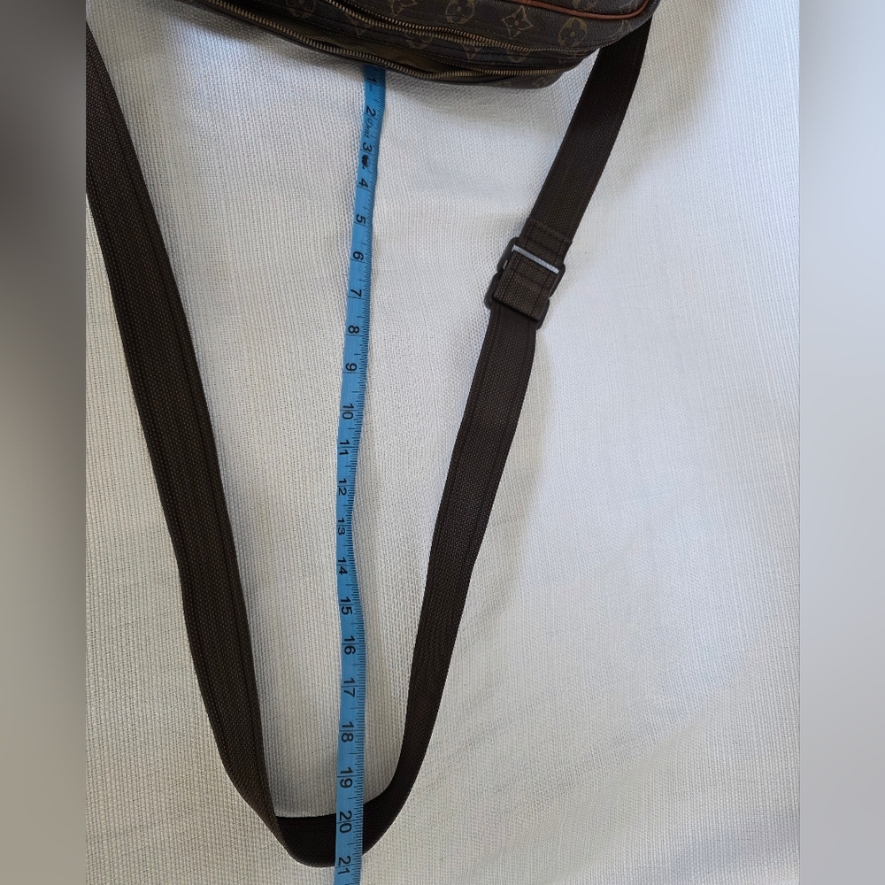 Louis Vuitton Sac Reporter GM in Monogram Canvas with Adjustable Strap - Picture 15 of 16